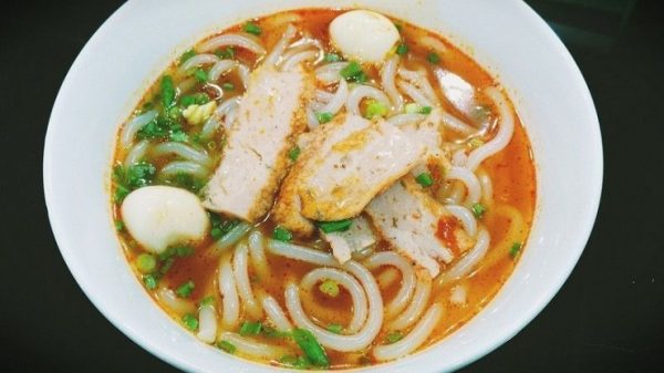 Chả cá mang hương vị đặc trưng, làm nên thương hiệu cho món bánh canh chả cá Phan Thiết